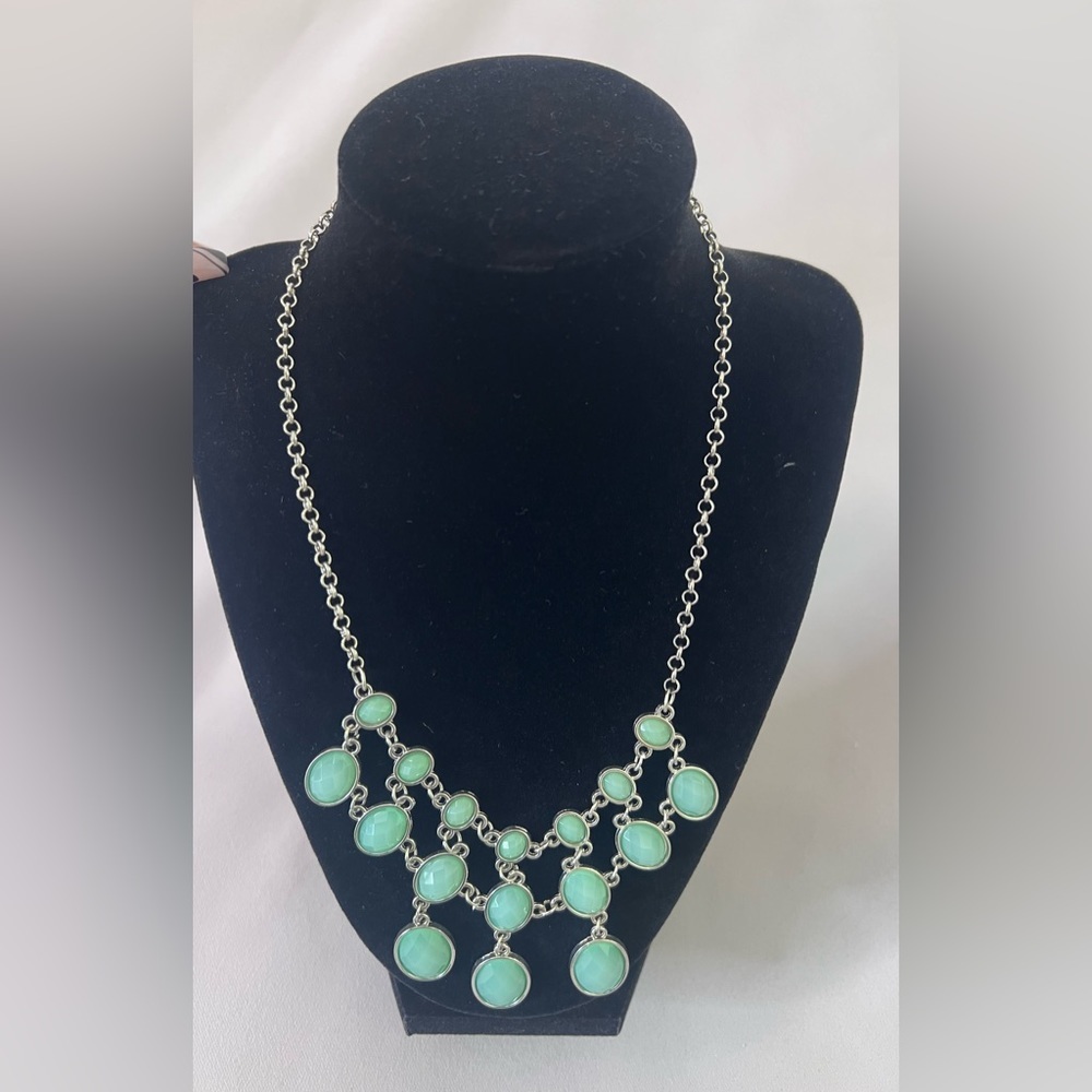 Affordable Fashion Papparazzi‎ Jewelry  3 Necklaces Green/white/pink (3 pieces)